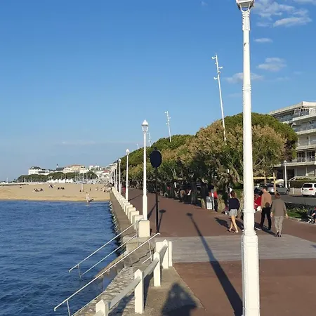 度假居 Maison Lumineuse Proche Plages